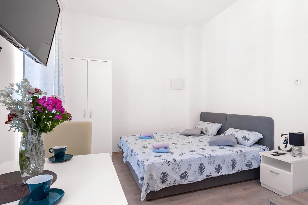 Apartament Mima City Center Balcony Studio 5 - Rijeka Rent Zewnętrze zdjęcie