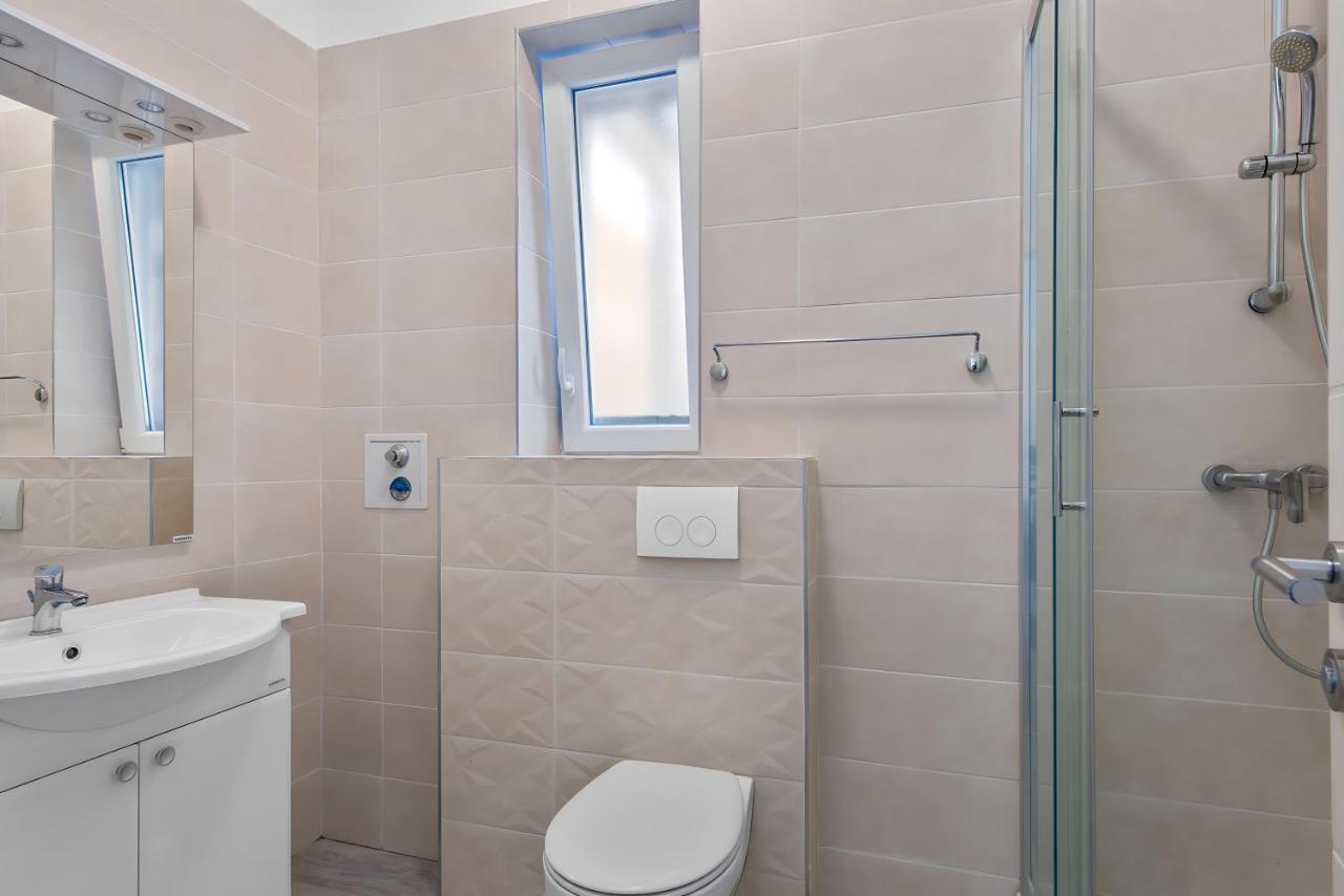 Apartament Mima City Center Balcony Studio 5 - Rijeka Rent Zewnętrze zdjęcie